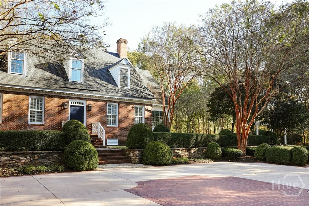 Image 3 of property listing at 108 Chickadee Court, Athens, GA 30605