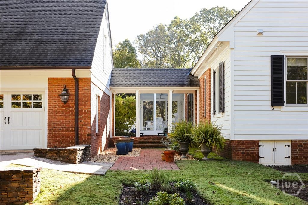 Image 5 of property listing at 108 Chickadee Court, Athens, GA 30605