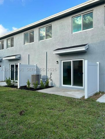 446 NW 11th Ave 446, Florida City, FL 33034