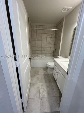 446 NW 11th Ave 446, Florida City, FL 33034