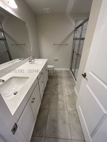 446 NW 11th Ave 446, Florida City, FL 33034
