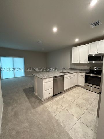 446 NW 11th Ave 446, Florida City, FL 33034