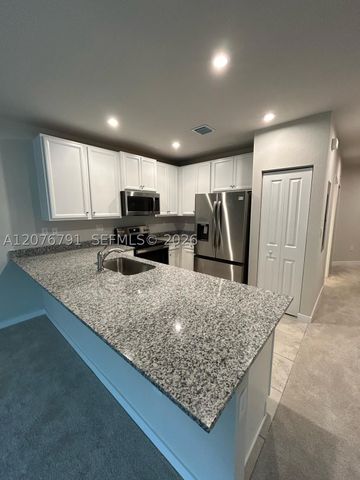 446 NW 11th Ave 446, Florida City, FL 33034