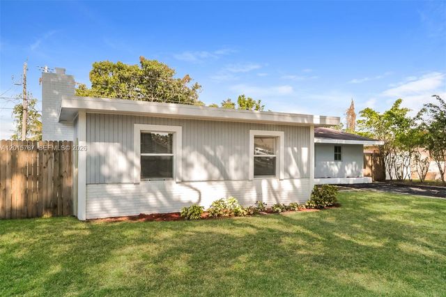 401 Superior Pl, West Palm Beach, FL 33409