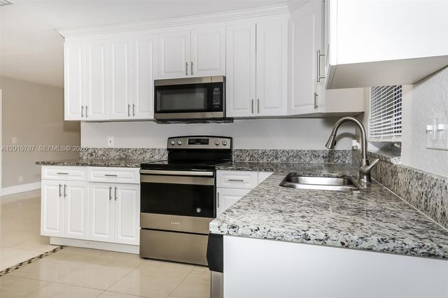 401 Superior Pl, West Palm Beach, FL 33409