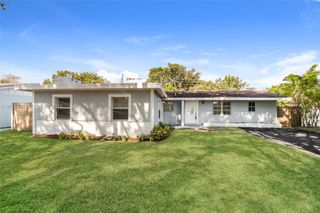 401 Superior Pl, West Palm Beach, FL 33409
