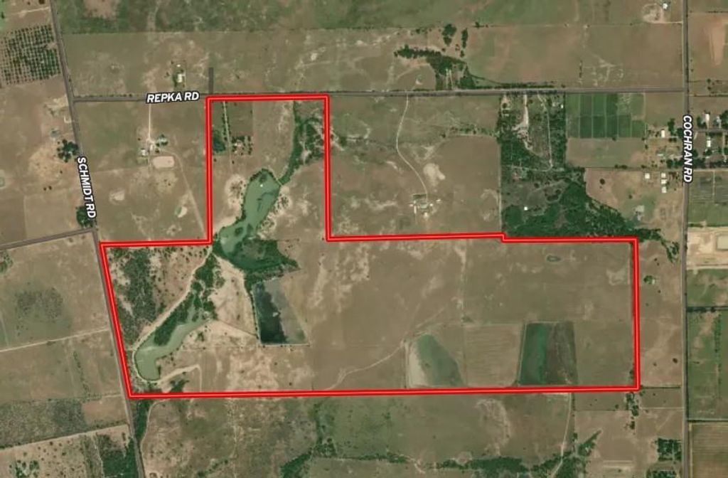 36067 Repka Road, Waller, TX 77484