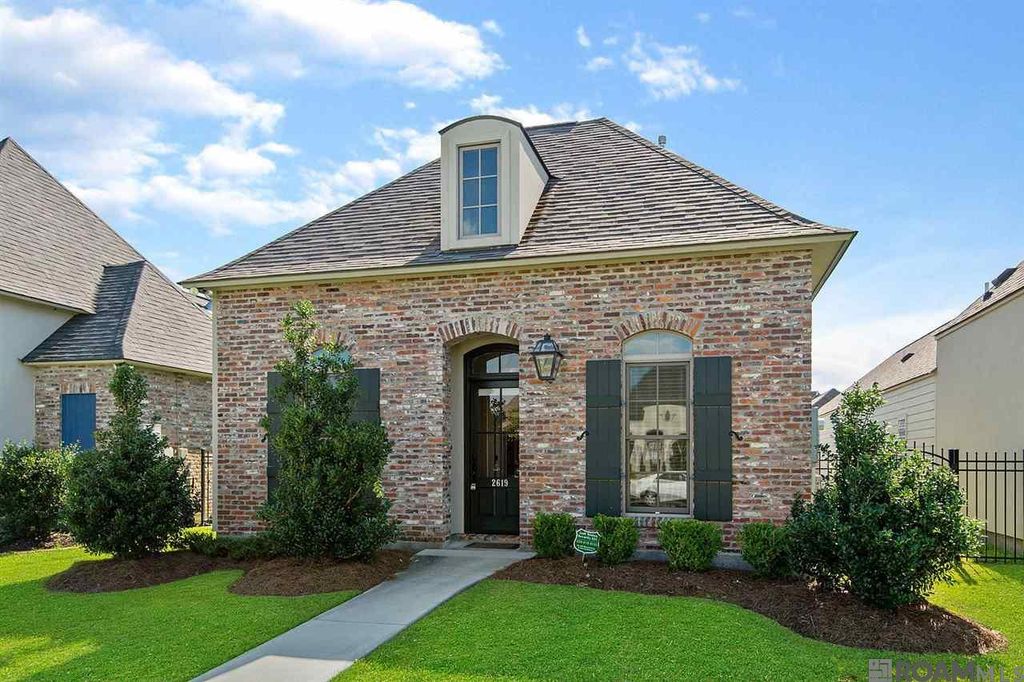 2619 Cresthaven Ave, Baton Rouge, LA 70810