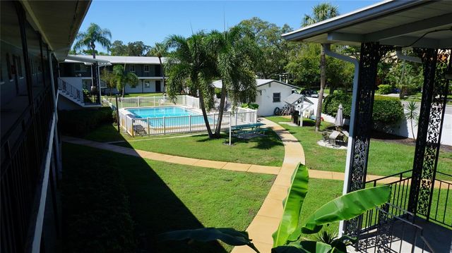 6266 1ST AVENUE S 28, St Petersburg, FL 33707