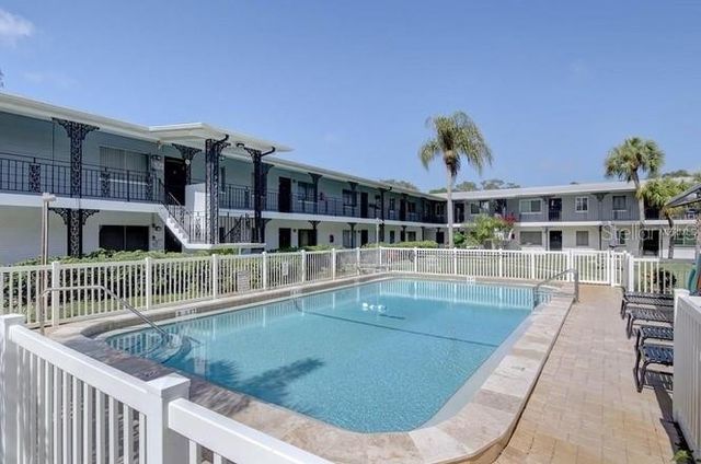 6266 1ST AVENUE S 28, St Petersburg, FL 33707