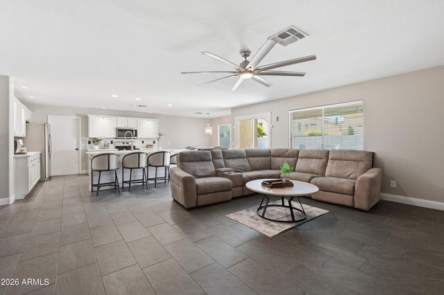 2003 E MARIPOSA GRANDE Avenue, Phoenix, AZ 85024