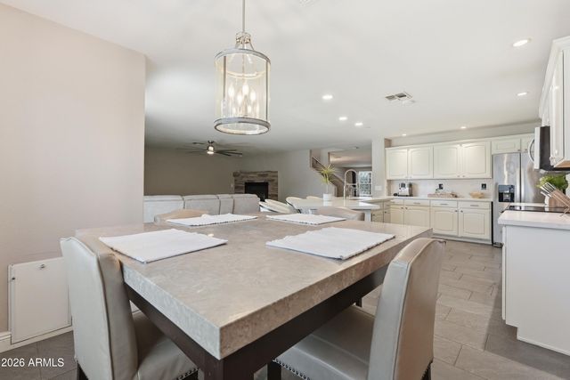 2003 E MARIPOSA GRANDE Avenue, Phoenix, AZ 85024