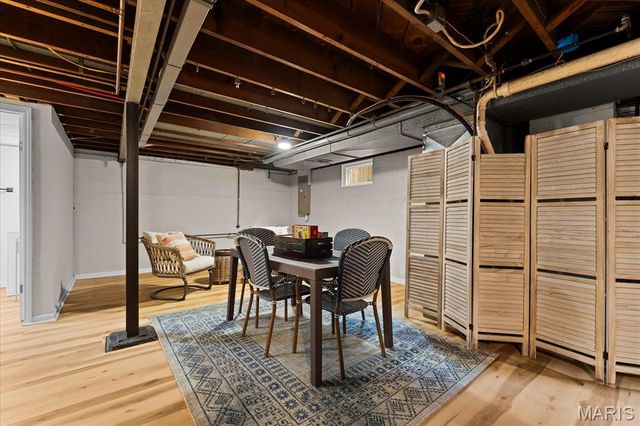 126 Collinsville Avenue, Collinsville, IL 62234