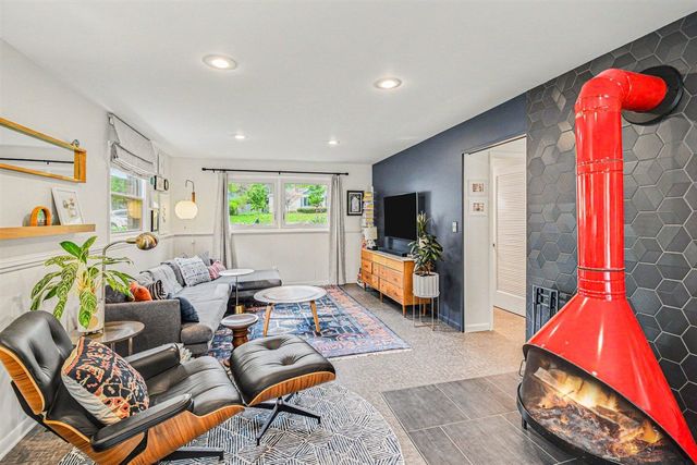 2235 Boston Street, East Grand Rapids, MI 49506