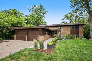 2235 Boston Street, East Grand Rapids, MI 49506