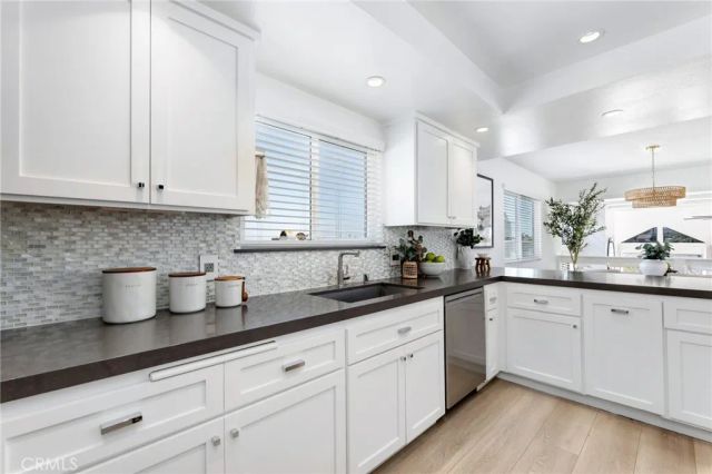 1245 8th Street, Hermosa Beach, CA 90254