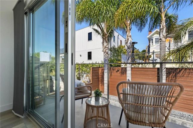 1245 8th Street, Hermosa Beach, CA 90254
