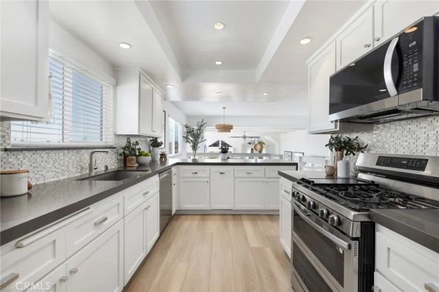 1245 8th Street, Hermosa Beach, CA 90254