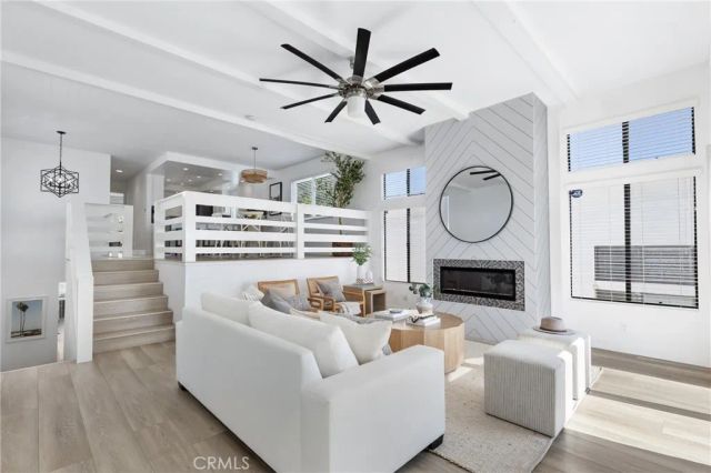 1245 8th Street, Hermosa Beach, CA 90254