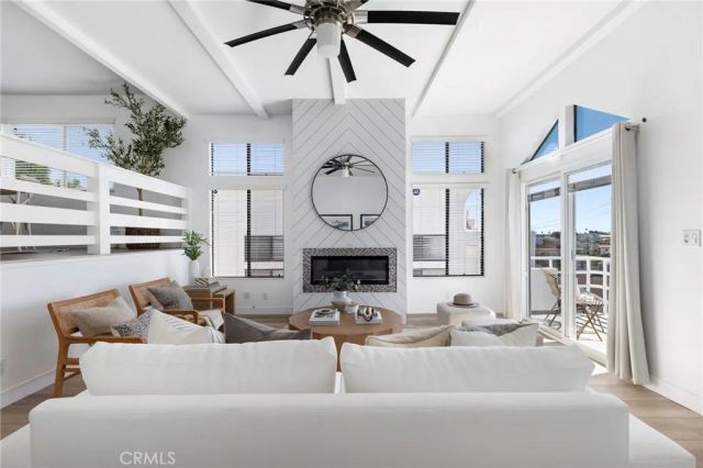 1245 8th Street, Hermosa Beach, CA 90254
