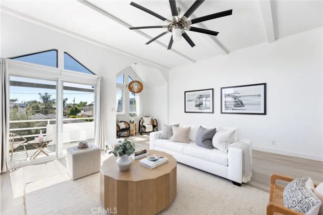 1245 8th Street, Hermosa Beach, CA 90254