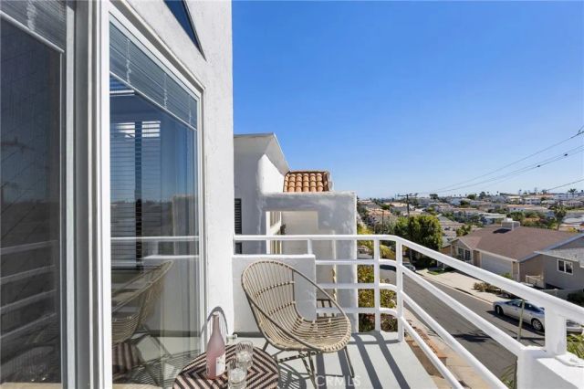 1245 8th Street, Hermosa Beach, CA 90254
