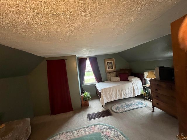 161 S JACKSON Street, Andrews, IN 46702