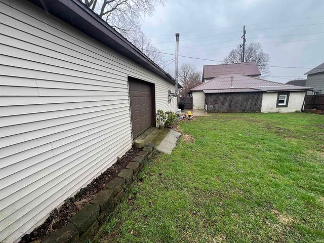 161 S JACKSON Street, Andrews, IN 46702