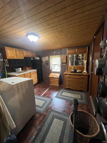 161 S JACKSON Street, Andrews, IN 46702