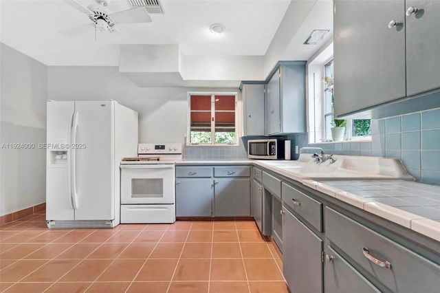 492 NE 55th St, Miami, FL 33137