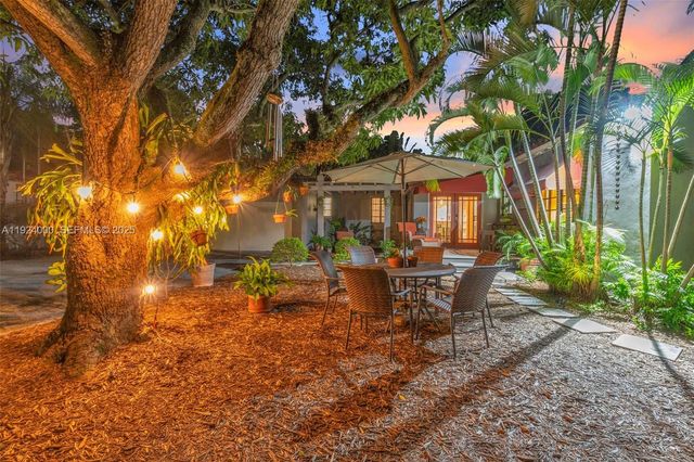 492 NE 55th St, Miami, FL 33137