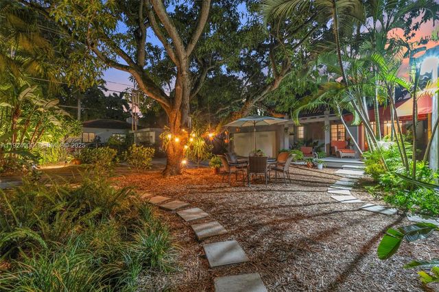 492 NE 55th St, Miami, FL 33137