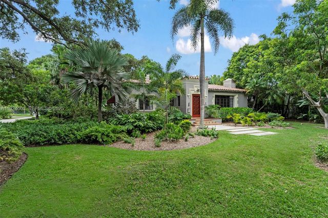 492 NE 55th St, Miami, FL 33137