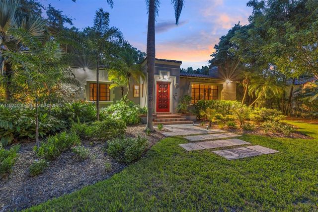 492 NE 55th St, Miami, FL 33137