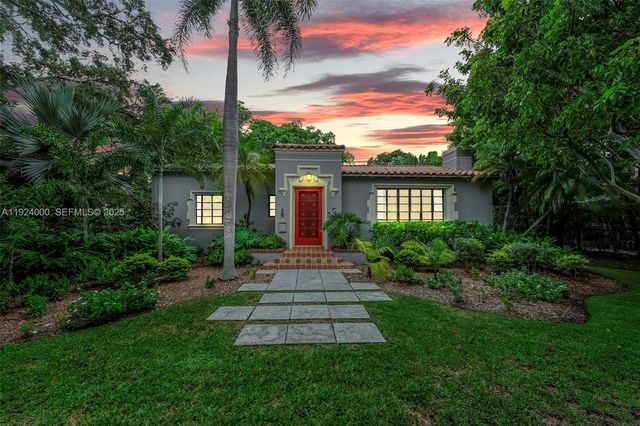 492 NE 55th St, Miami, FL 33137