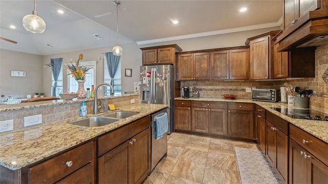 3083 E Royal Drive, Fayetteville, AR 72701