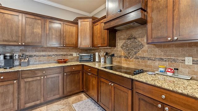 3083 E Royal Drive, Fayetteville, AR 72701