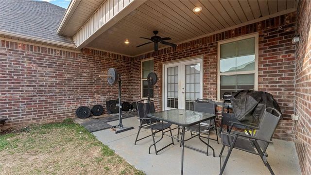3083 E Royal Drive, Fayetteville, AR 72701