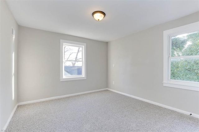 1605 Rolfe PL, Newport News, VA 23607