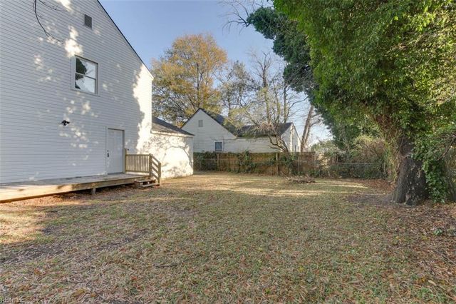 1605 Rolfe PL, Newport News, VA 23607