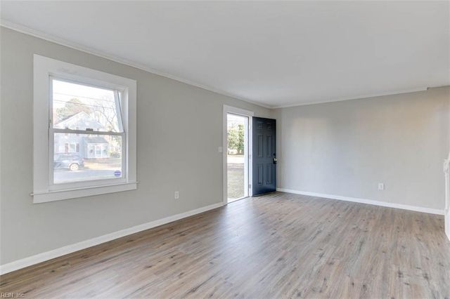 1605 Rolfe PL, Newport News, VA 23607