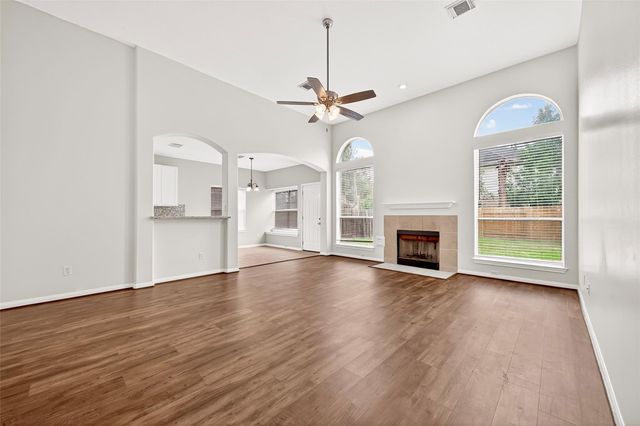 3823 Aerial Brook Trail, Fresno, TX 77545