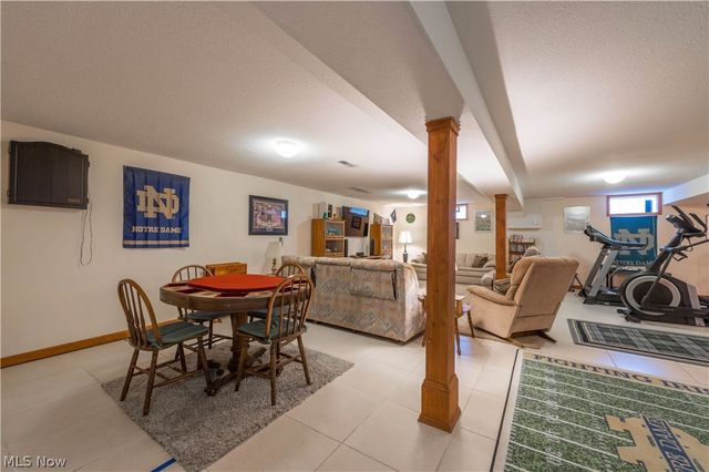 44565 Stang Road, Elyria, OH 44035