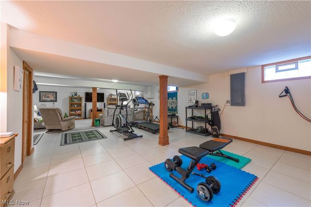 44565 Stang Road, Elyria, OH 44035