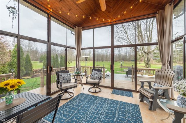 44565 Stang Road, Elyria, OH 44035