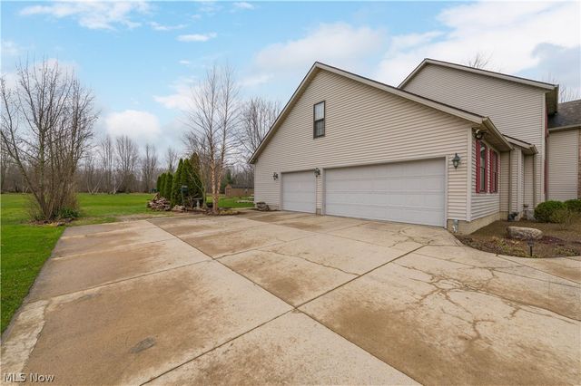 44565 Stang Road, Elyria, OH 44035