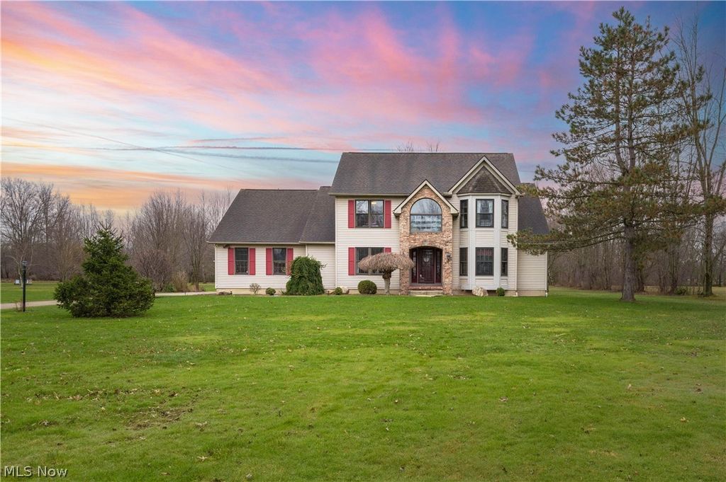 44565 Stang Road, Elyria, OH 44035