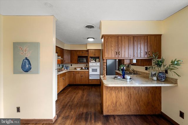 1365 E BLOOMERY PIKE, Bloomery, WV 26817