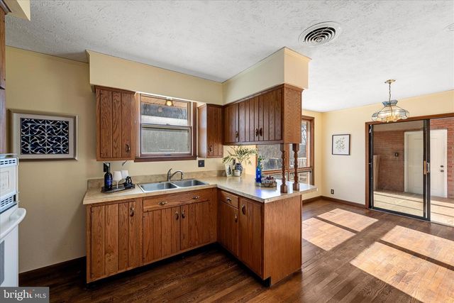 1365 E BLOOMERY PIKE, Bloomery, WV 26817