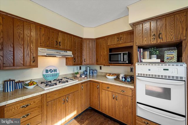 1365 E BLOOMERY PIKE, Bloomery, WV 26817